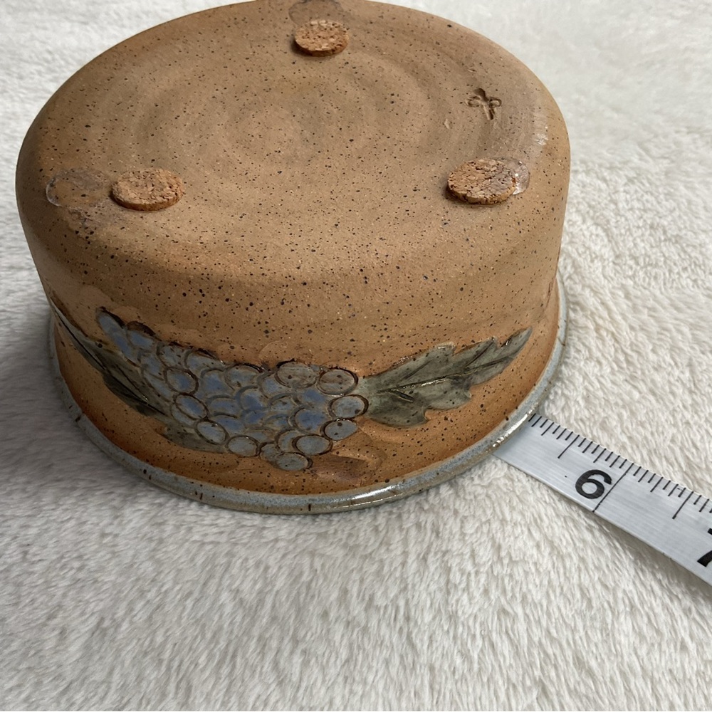 Vintage Studio Pottery Grape Wine Bottle Coaster Signed Ceramic - Picture 13 of 14